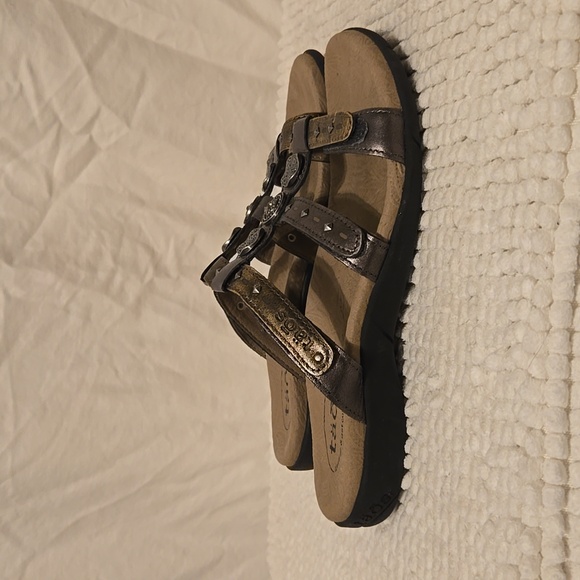 Taos Comfort Sandal Womens 7 Bronze Metallic Slide Hook & Loop - Picture 2 of 7